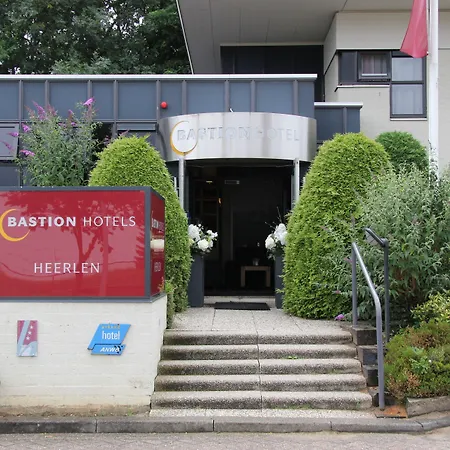 Отель Bastion