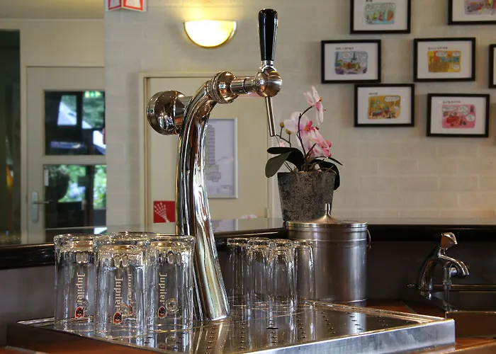 酒店 巴斯迪恩海尔伦酒店 3*