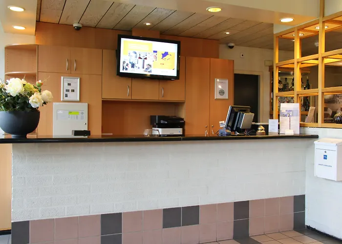 巴斯迪恩海尔伦酒店