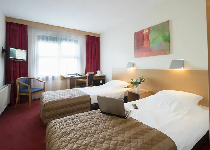 巴斯迪恩海尔伦酒店 酒店 海尔伦